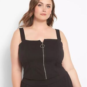 Lane Bryant Cropped Zip Top Size 22 in Black